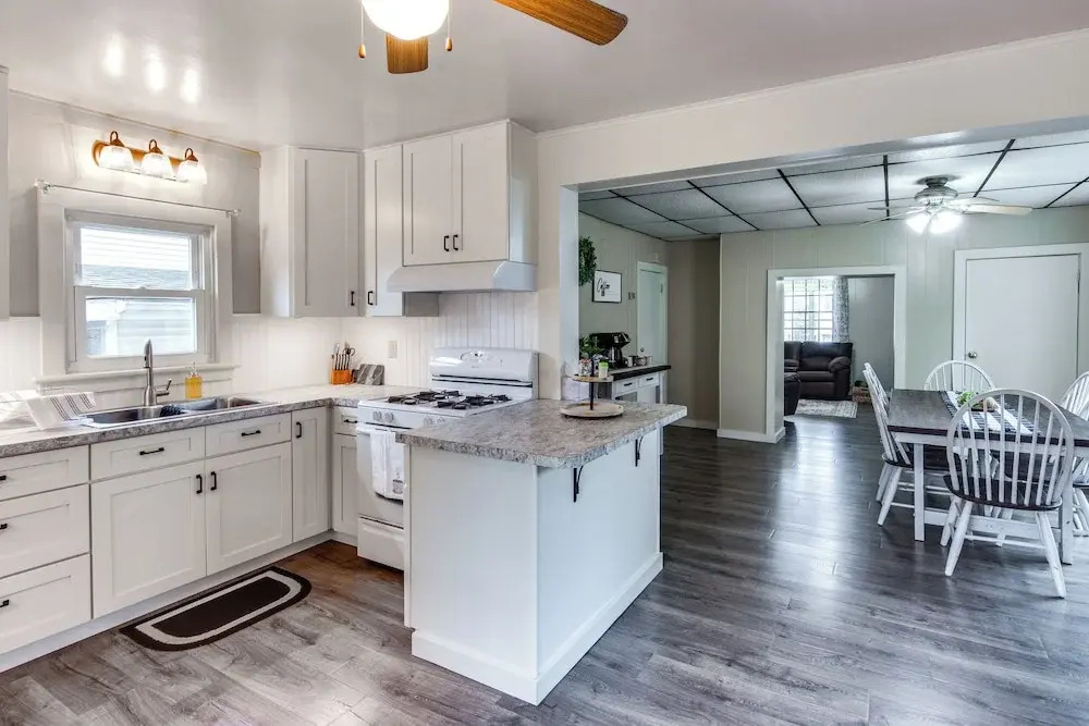 Family-friendly Altoona Abode w/ Spacious Patio!