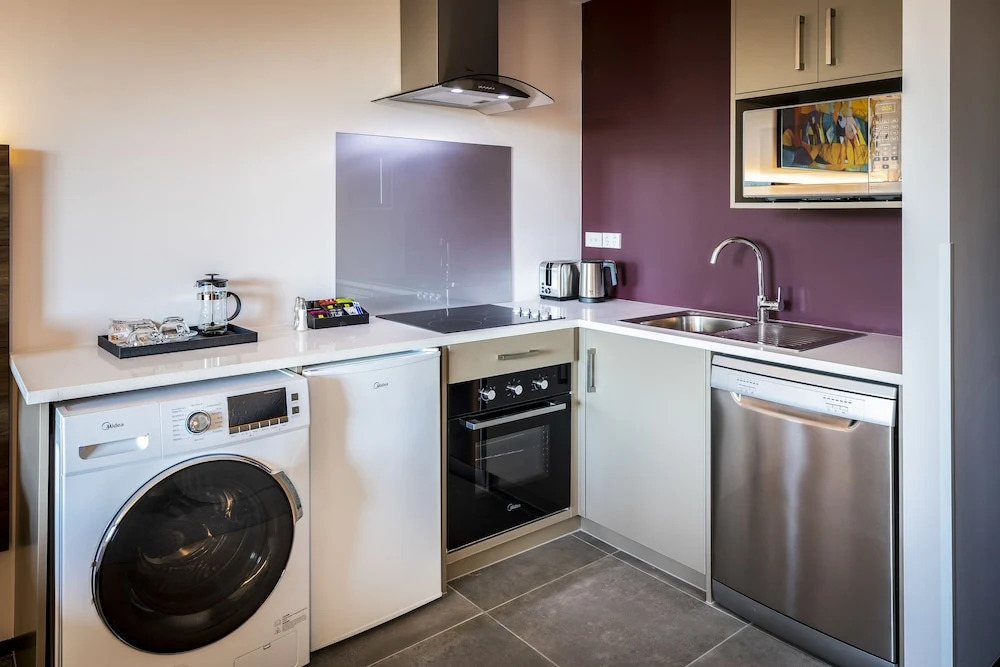 Marsden Suites Albany
