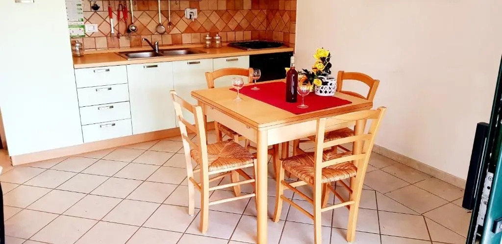 Dommos - Pareja Apartments