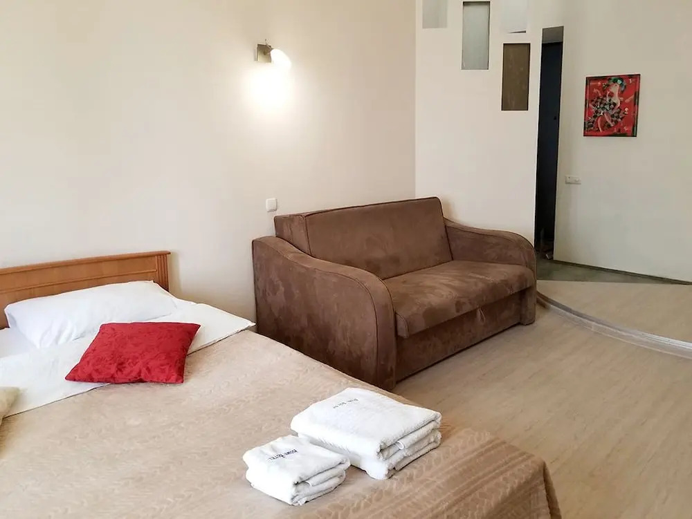Апартаменты Home-Hotel, Михайловский пер., 9б-2