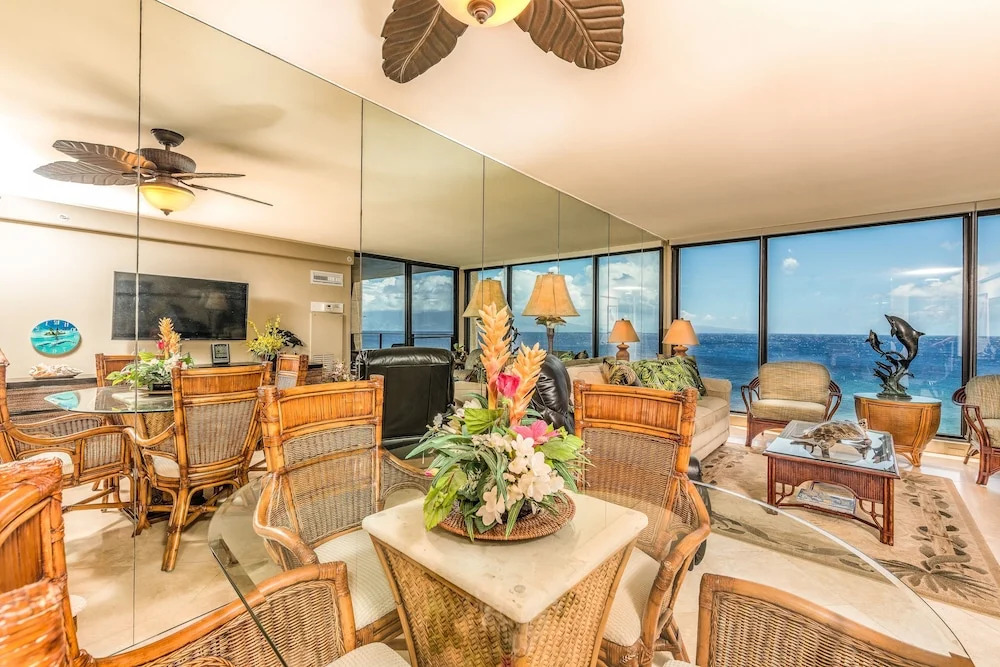 Mahana Resort #1017 1 Bedroom Condo by RedAwning