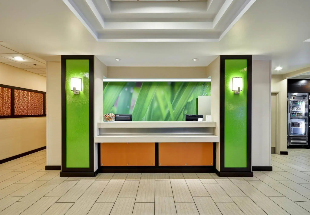 SpringHill Suites Houston Hobby Airport