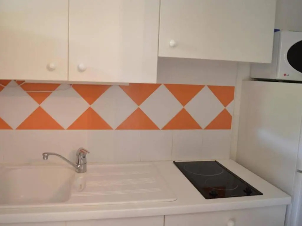Appartement Le Lavandou, 1 pièce, 2 personnes - FR-1-251-66
