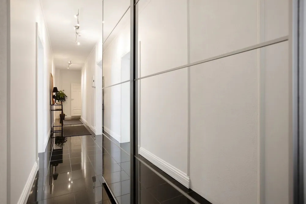 2 bedroom apartment 8 guests