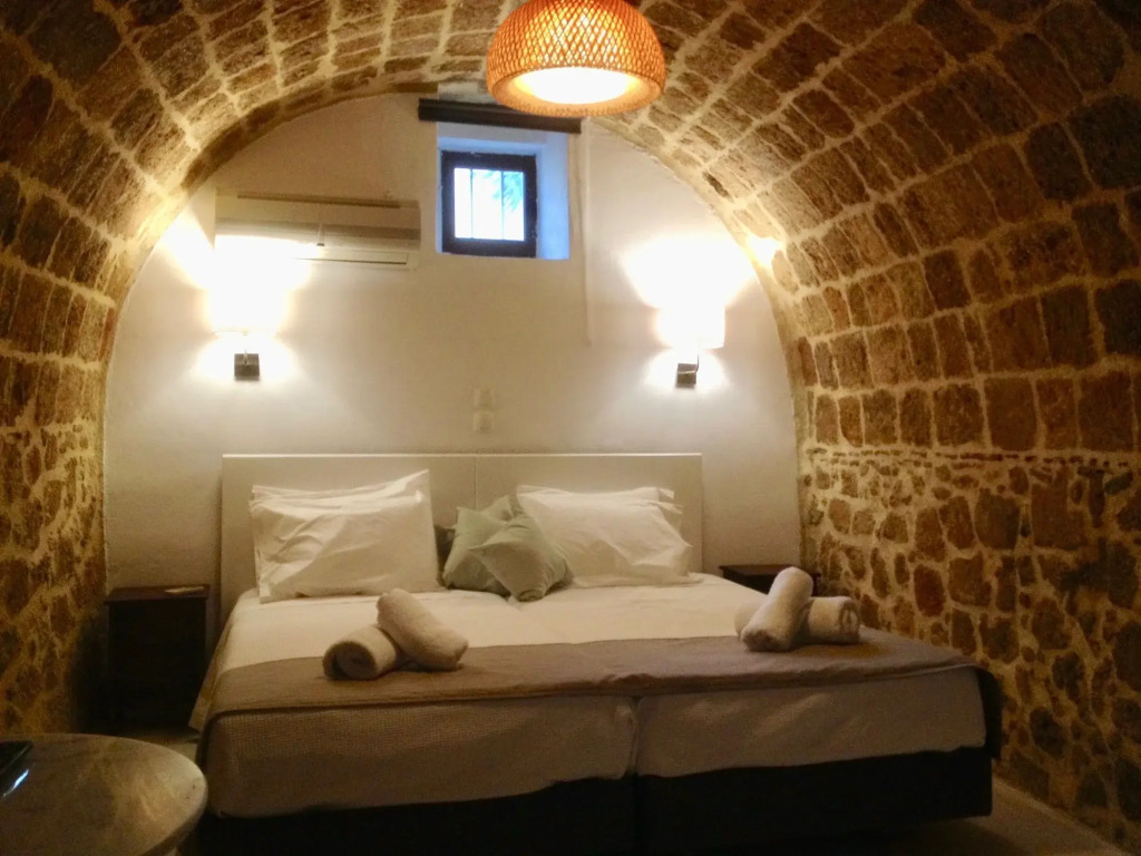 Auberge 32 Old Town