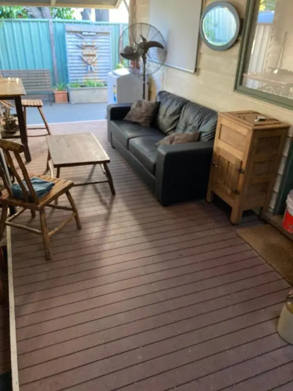 Gleeson St Guest Bungalow