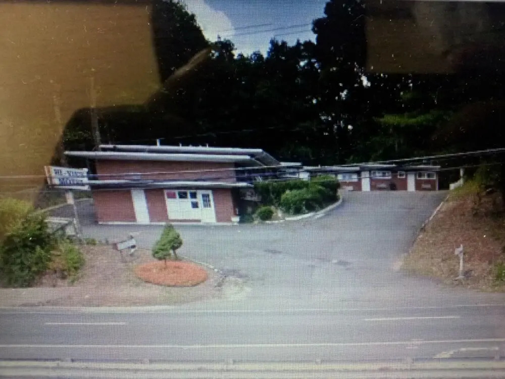 Hi-View Motel