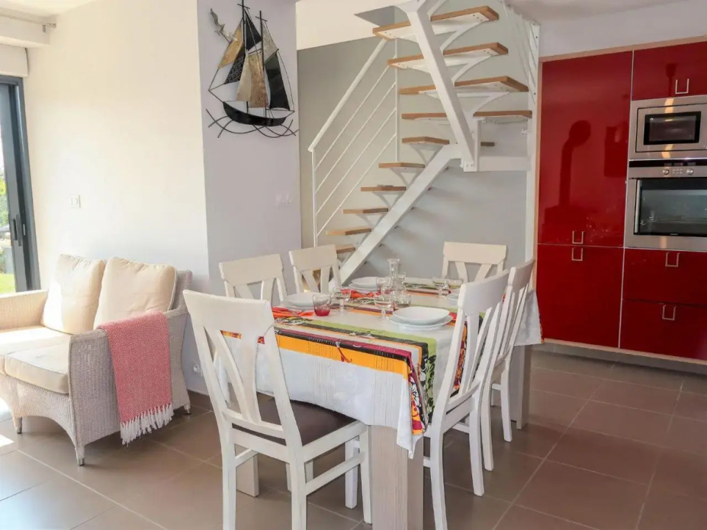 Holiday Home Ty Angèle - PLC239