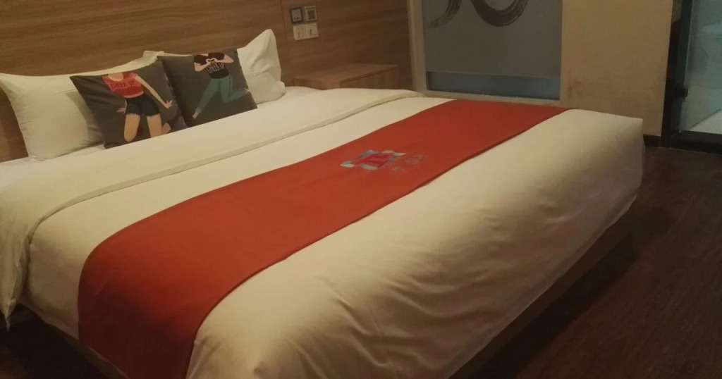 Pai Hotel Xian Ming City Wall Railway Station