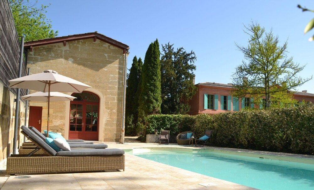 Chateau Pont Saint-Martin