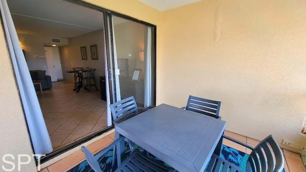 Landfall 22 1 Bedroom Home by RedAwning