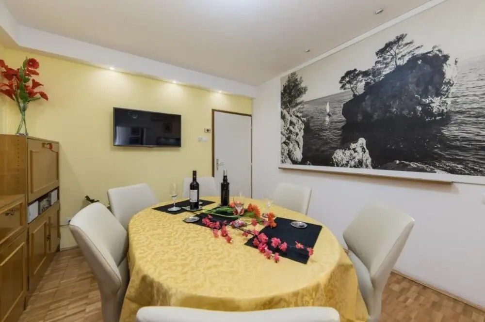 Stipe - Comfortable Apartment for 6 Person - A