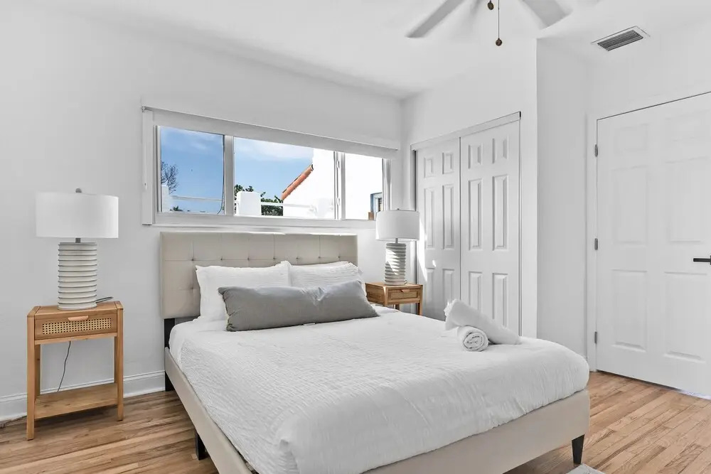 Stylish & Modern 4BD Home