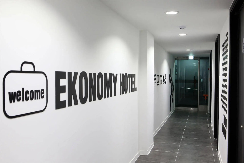 Ekonomy Hotel
