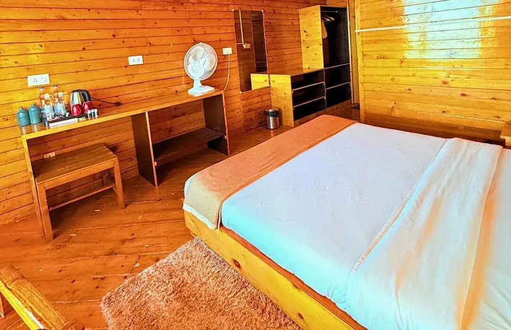 EDM Hostel