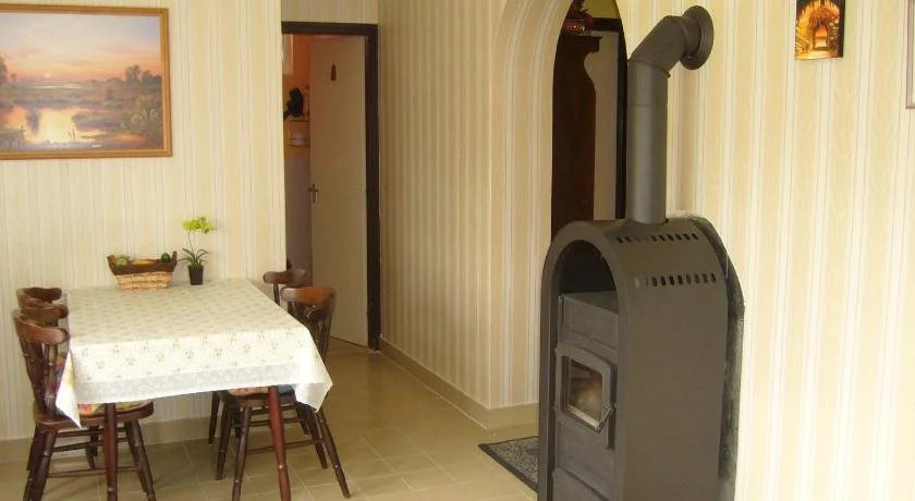 Ország Apartmanház