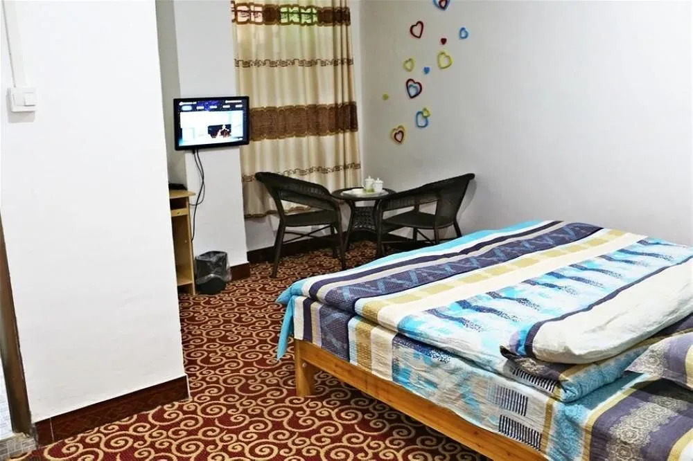 Xiamen Station inn