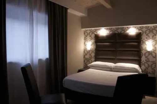 Idueleonihotel