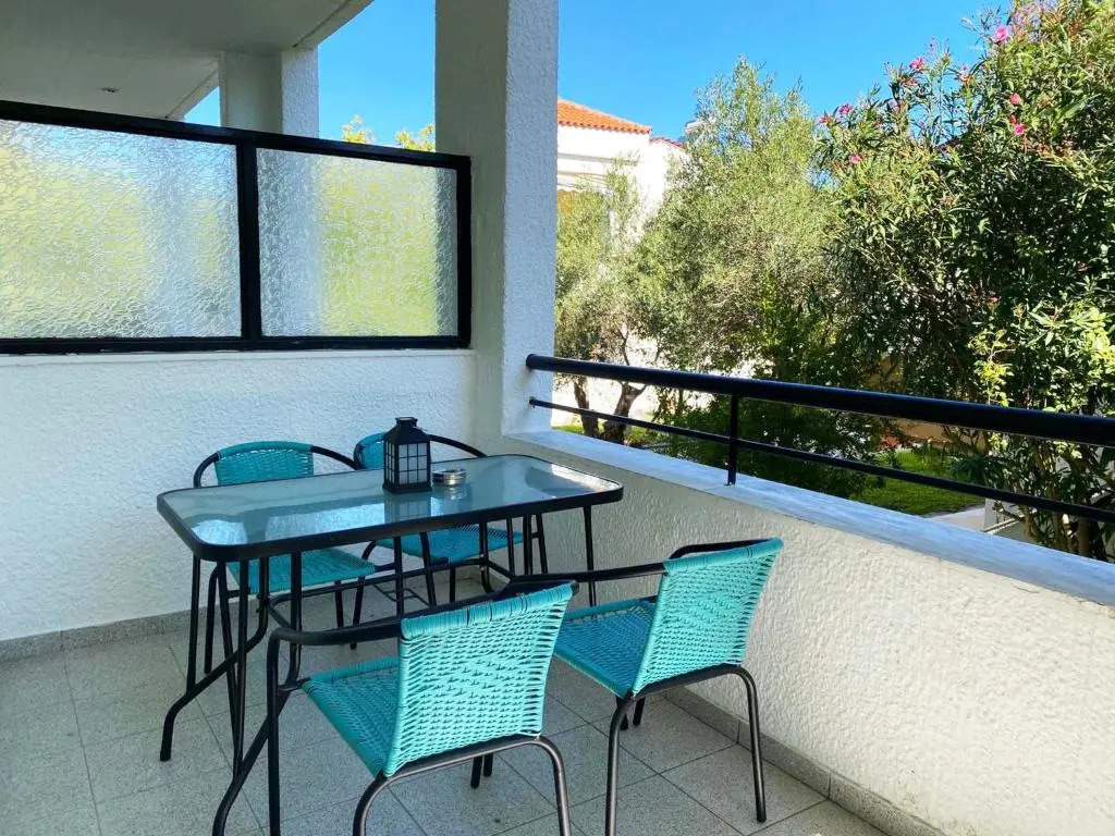 Cozy Apartment in Skala Fourkas,2 BR, 100m/Beach