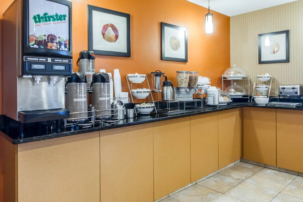 Sleep Inn & Suites Madison - Monona