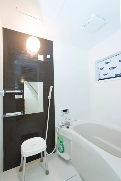YUYU House - Imazado Anywhere Door