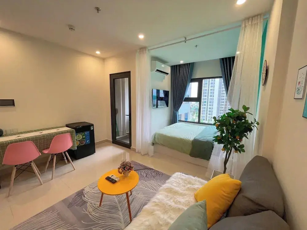 SURIHOME- Vinhomes Grand Park Apartments