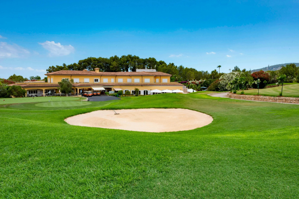 The St. Regis Mardavall Mallorca Resort