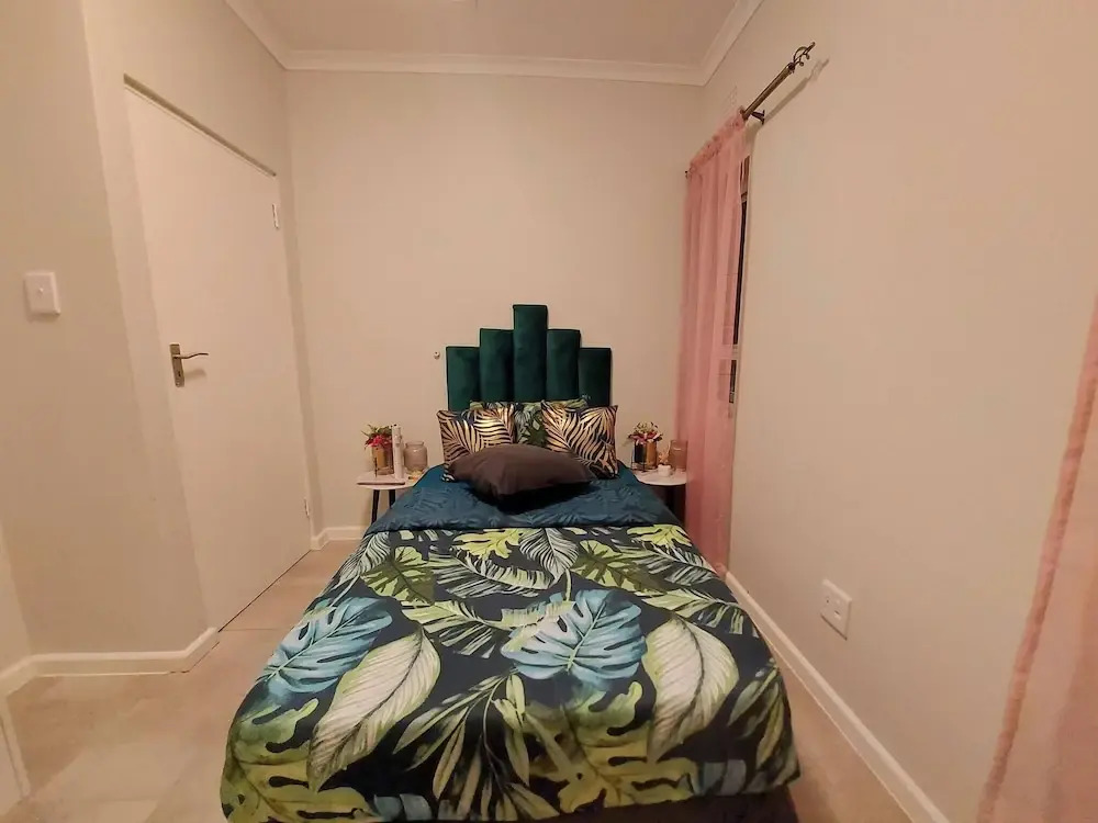 Room in B&B - Your Peaceful Haven, Unique Shared Space That Feels Like a Home Away From Home