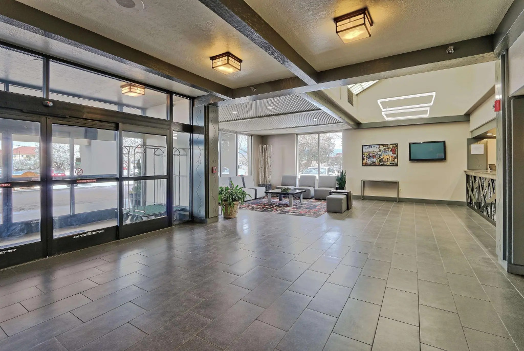 Ramada by Wyndham Albuquerque Midtown