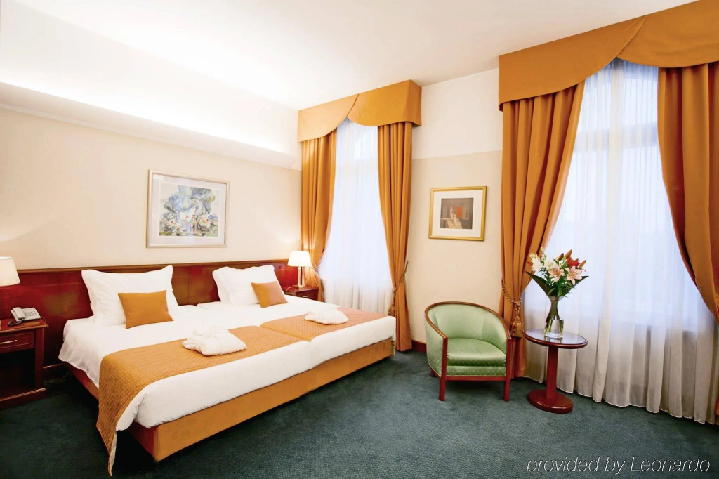 Palace Hotel