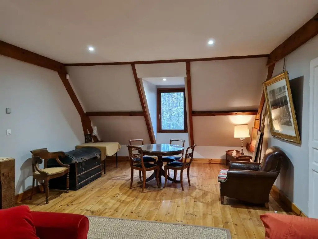 Maison Rustique Familiale en Sologne avec Grands Espaces, Proche Châteaux de la Loire - FR-1-590-1
