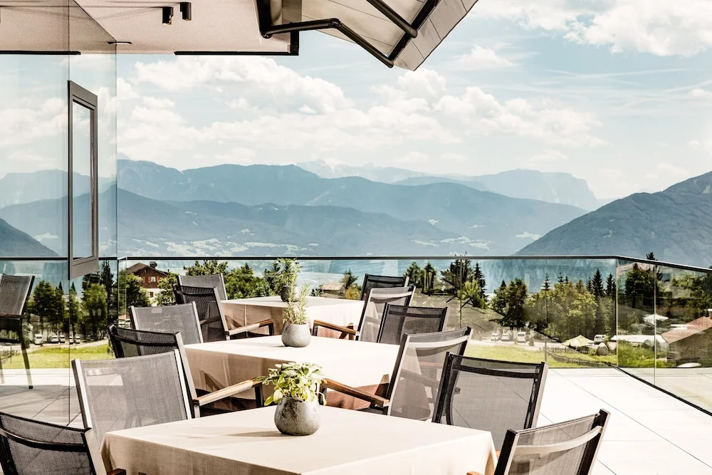 SONNENBERG Panorama Dolomites Wellbeing