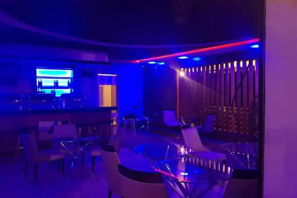 Romeos Hotel
