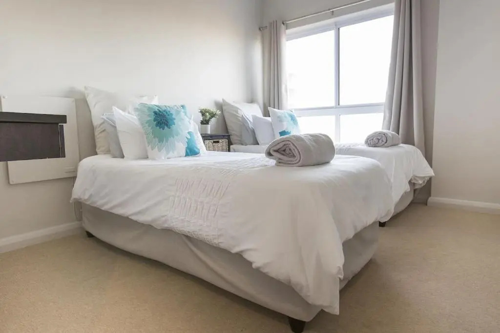 2 Bedroom apartment with Breathtaking Views!