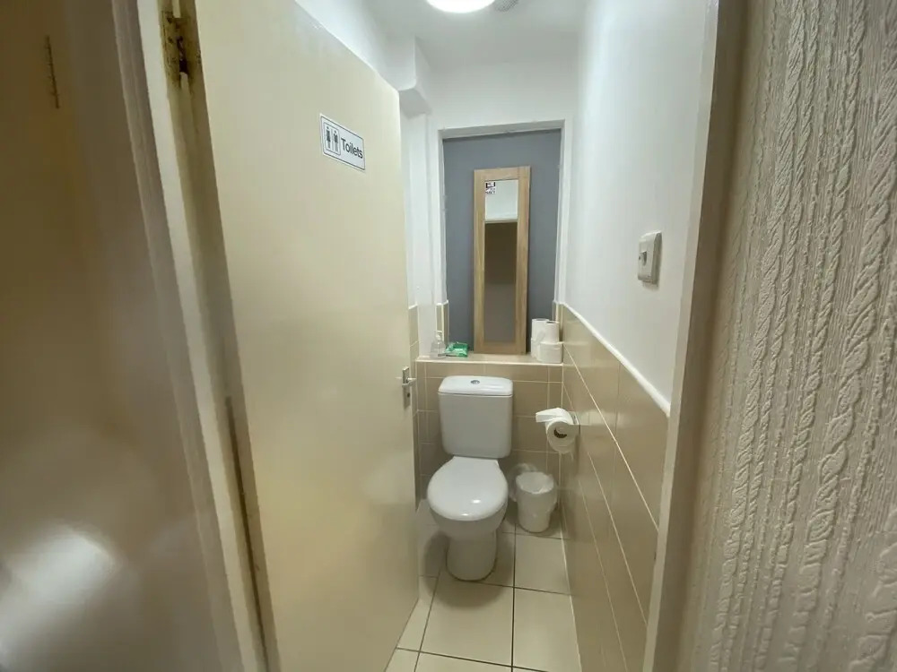 6-bed Apartment in Liverpool