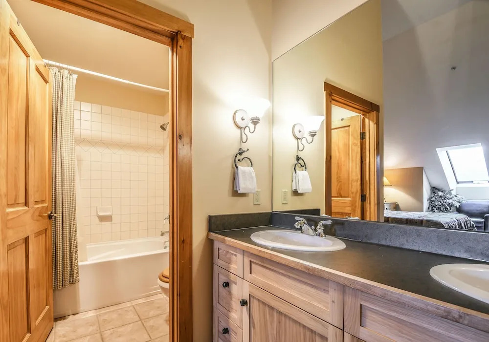Buffalo Lodge 8421 by SummitCove Vacation Lodging