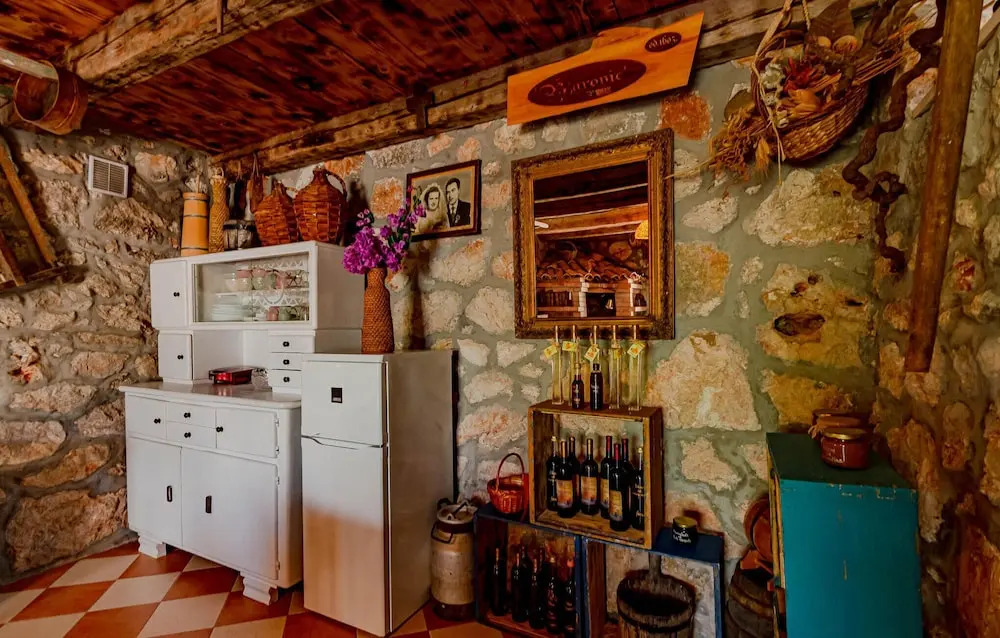 Holiday Home Ston With A Fireplace 388