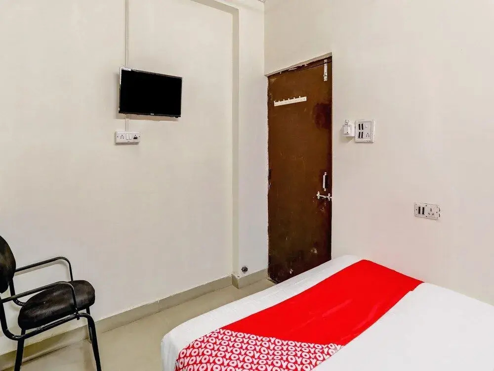 Hotel Landmark Central By OYO Rooms