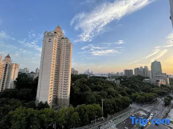 Qingmu Li Hotel (Nanjing University Guangzhou Road)