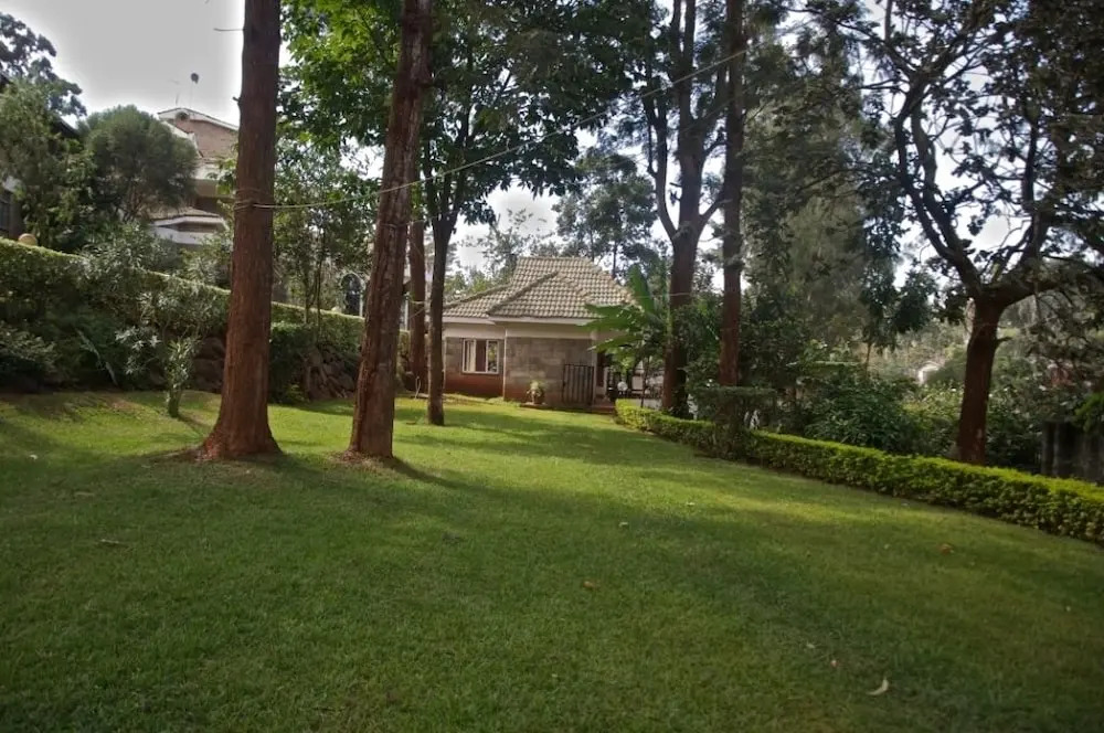 Lavington Hill House
