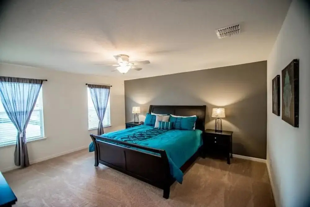 1005 The Shires House 7 Bedroom by Florida Star