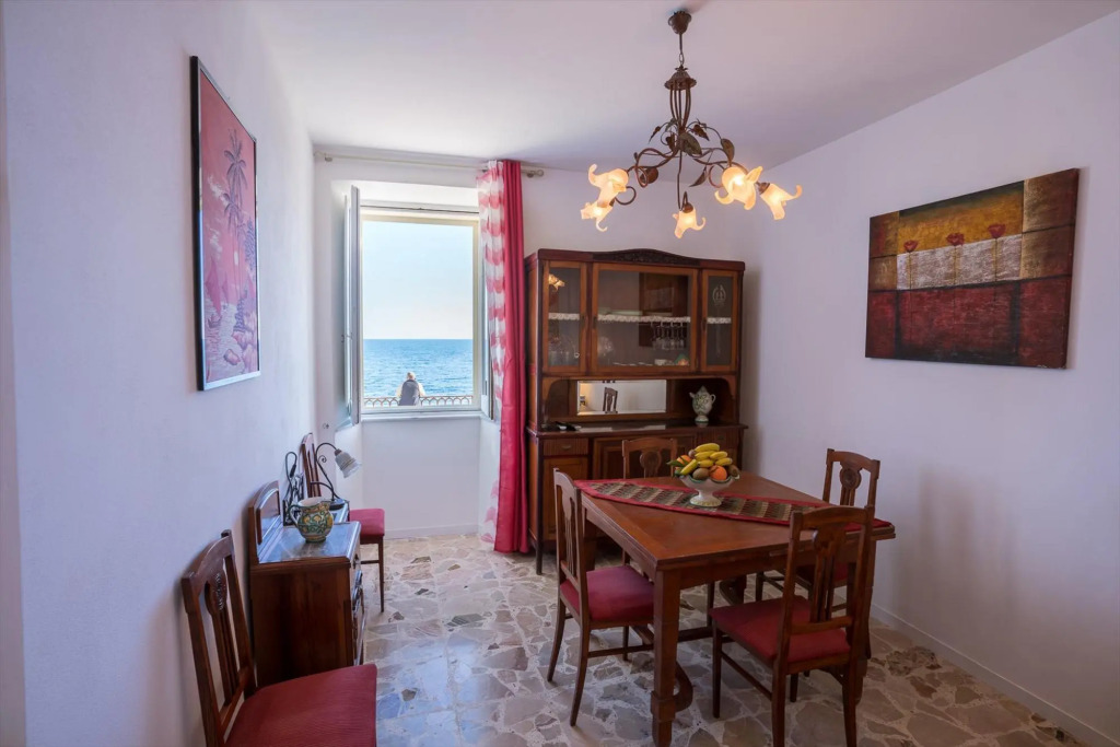 SR-I754-CIRC6AT_X - Maniace sea view apartment