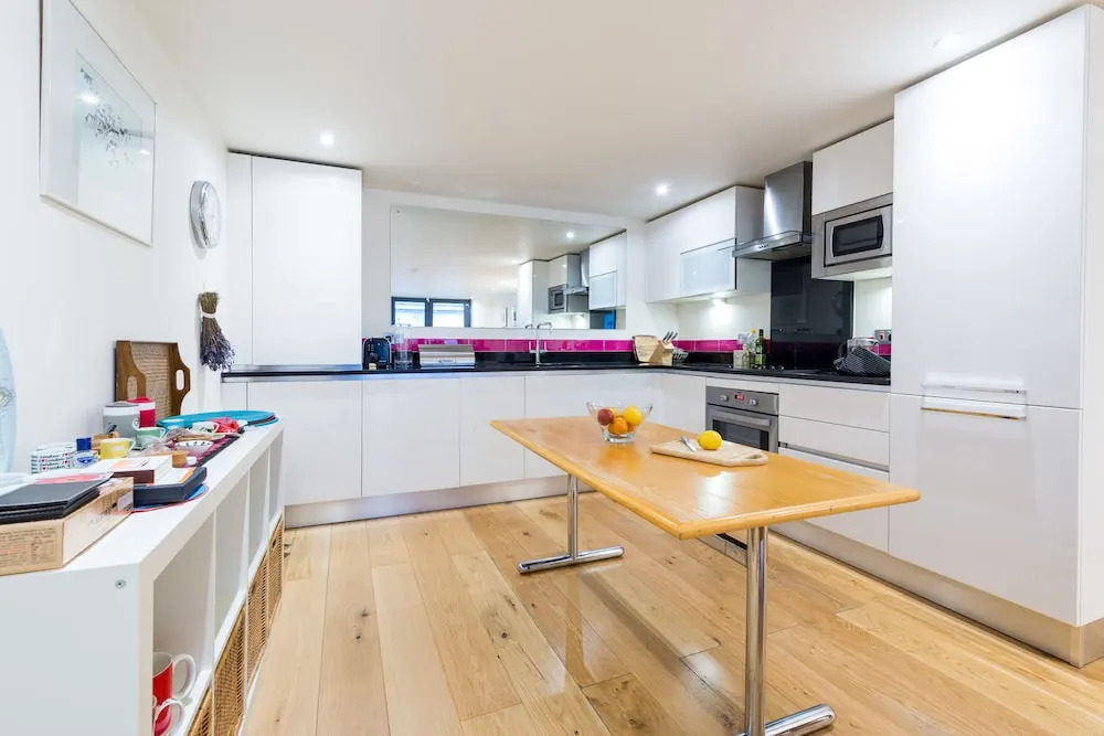 Charming Hackney Apartment with Garden