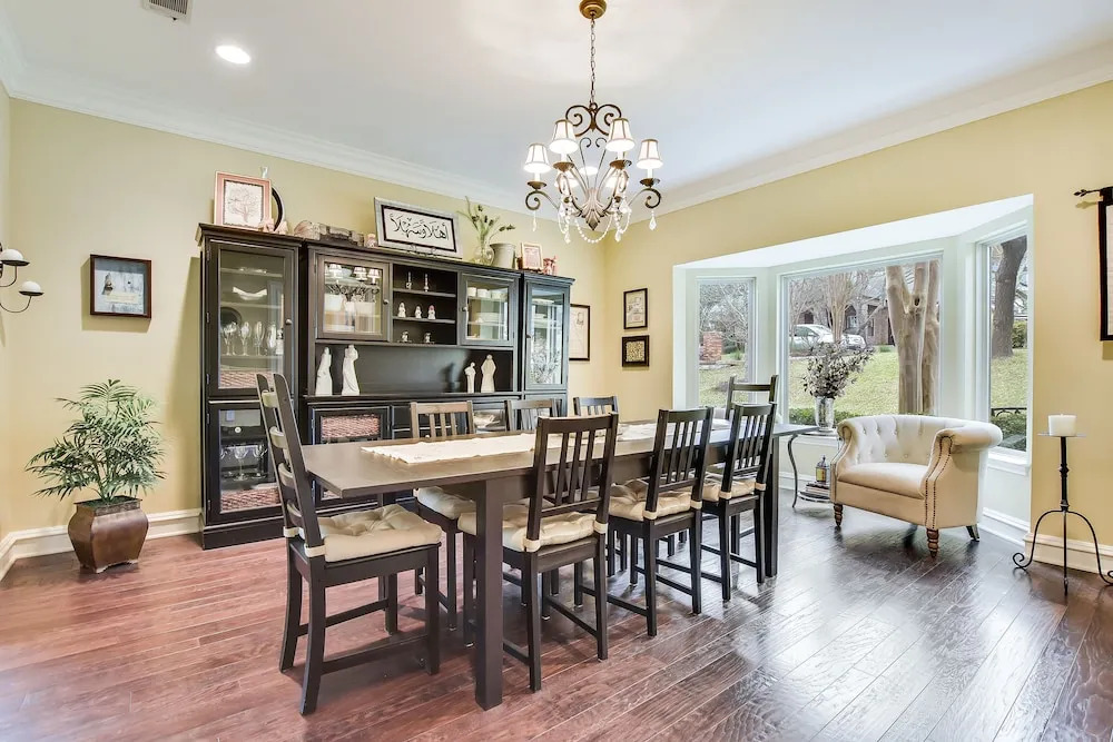 The Arrive Authentic Tudor - 4 Br Home