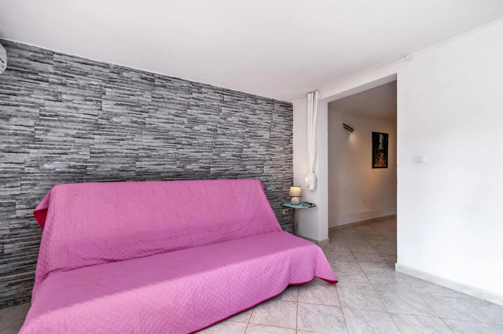 Villa with pool 50mt from the Beach