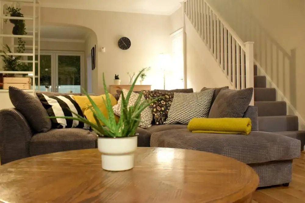 3 Bedroom Flat in Parsons Green With Roof Terrace