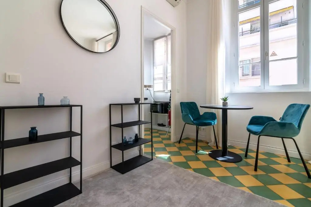 La Guitare 21 - Cozy Studio in Center of Cannes, Just Behind Grand Hotel