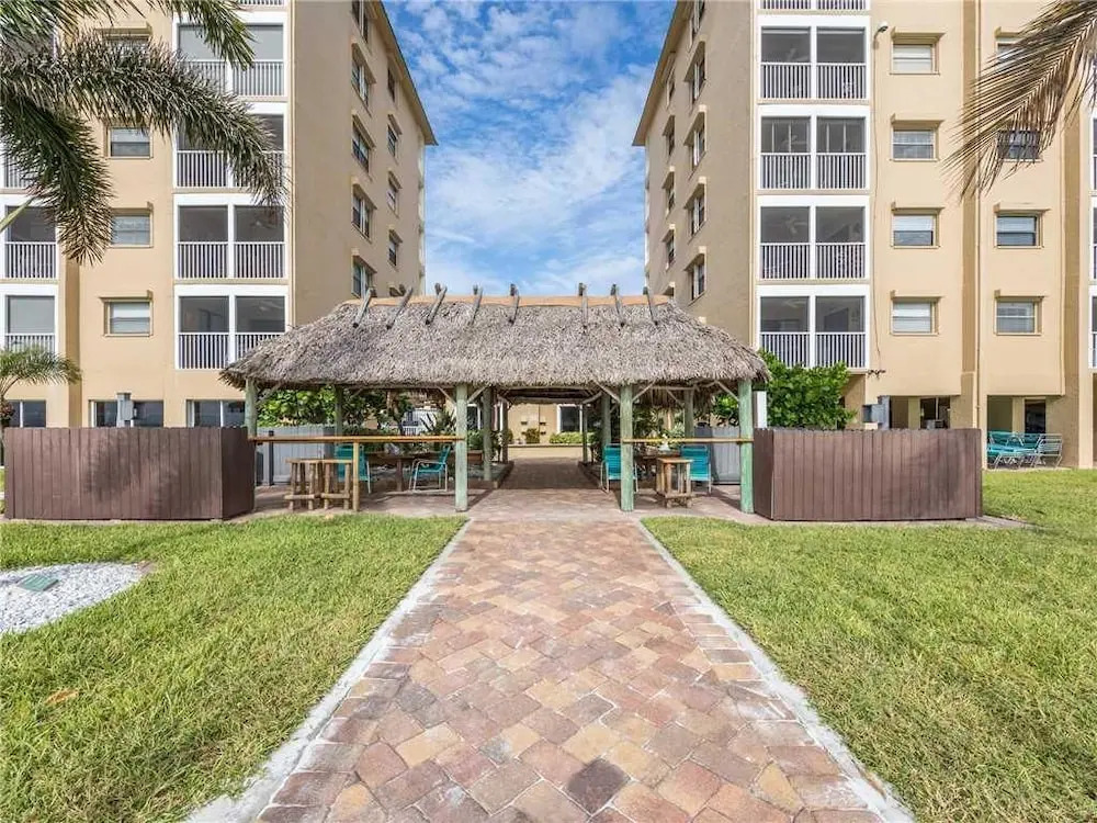 Smugglers Cove 4B6 - Two Bedroom Condo