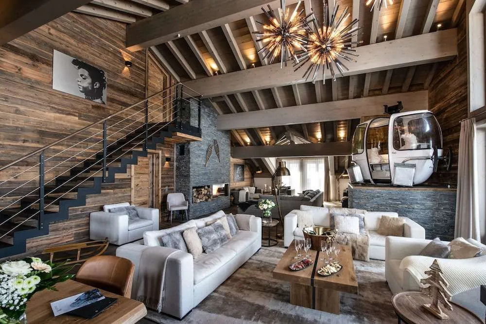 Mammoth Lodge by Alpine Resorts
