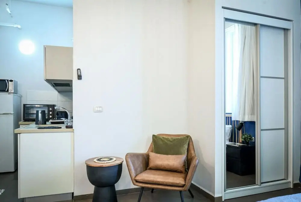 The Printhouse-Boutique Apt by SeaNRent